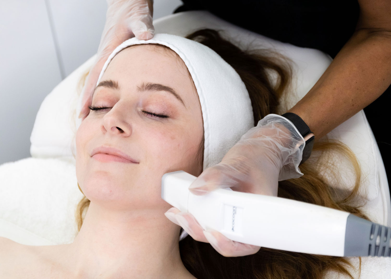 body-sculpting-clinics-rf-full-face-treatment-skin-2-min