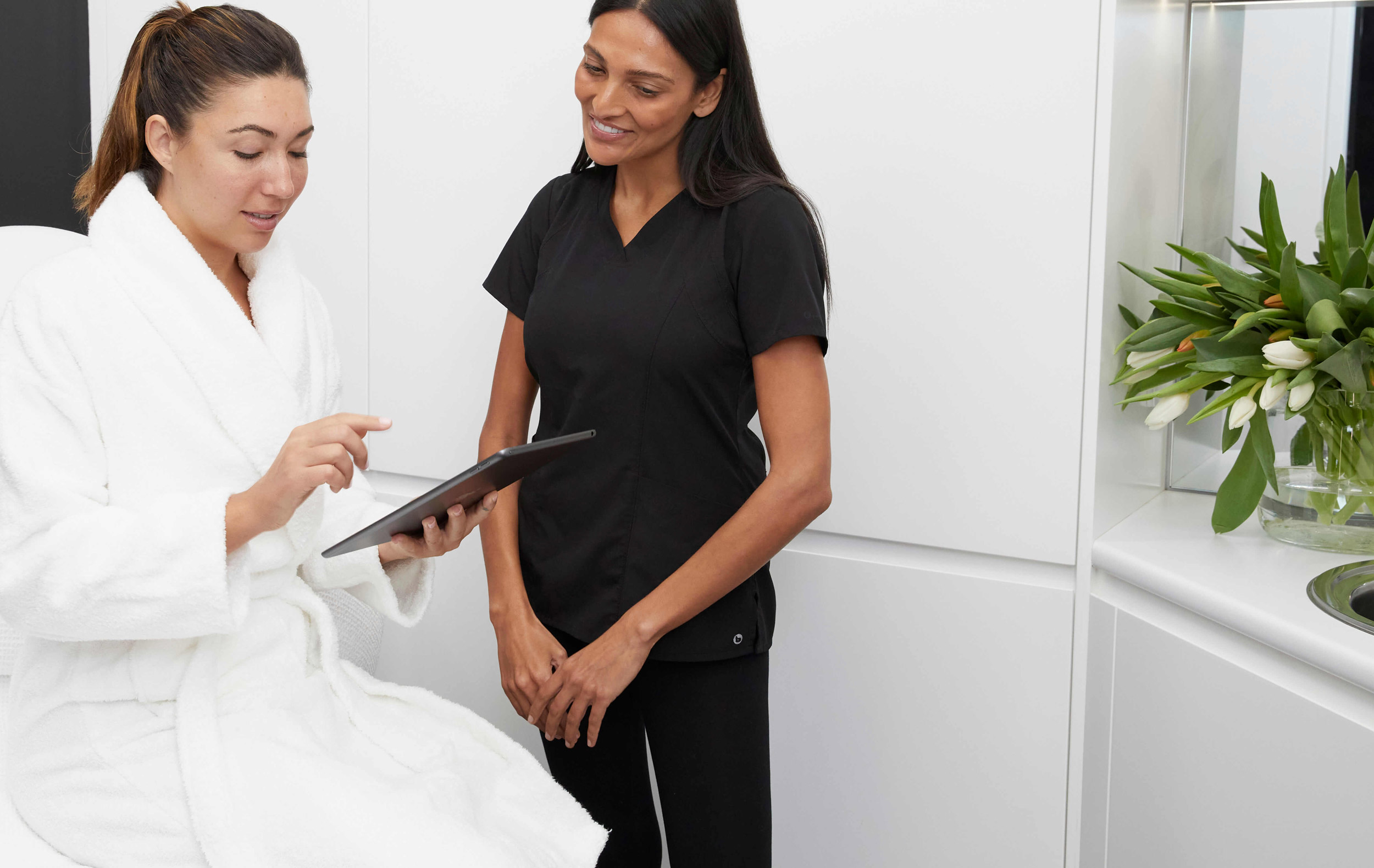 Sydney’s top-rated and most awarded body sculpting clinic in Australia — proudly recognised with the AFR Fast 100 Award 2024, Telstra Business Award 2023, and multiple Customer Experience Awards in 2018 and 2021.