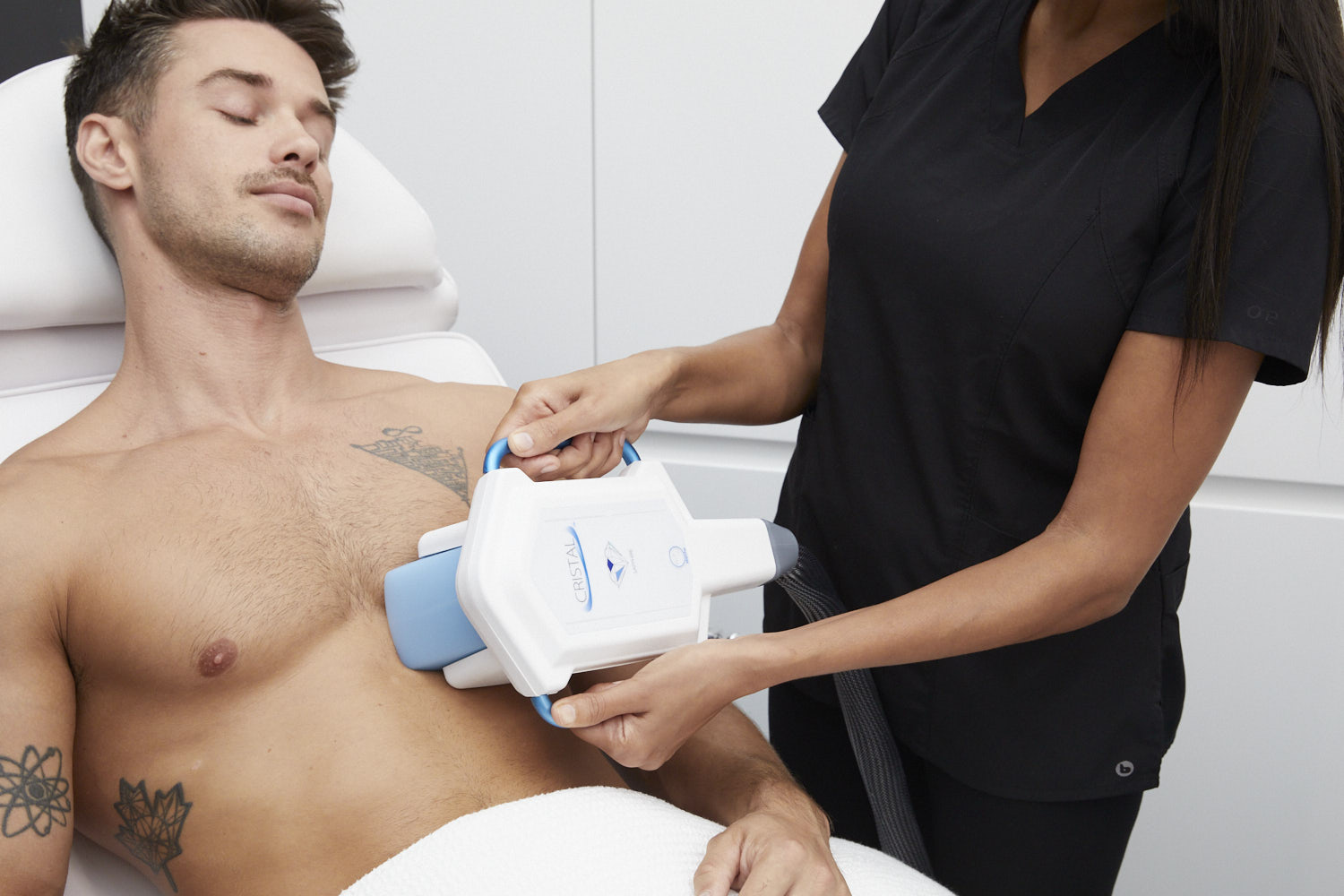 Before and after fat freezing results at Body Sculpting Clinics Sydney, showcasing visible fat reduction and contoured results.