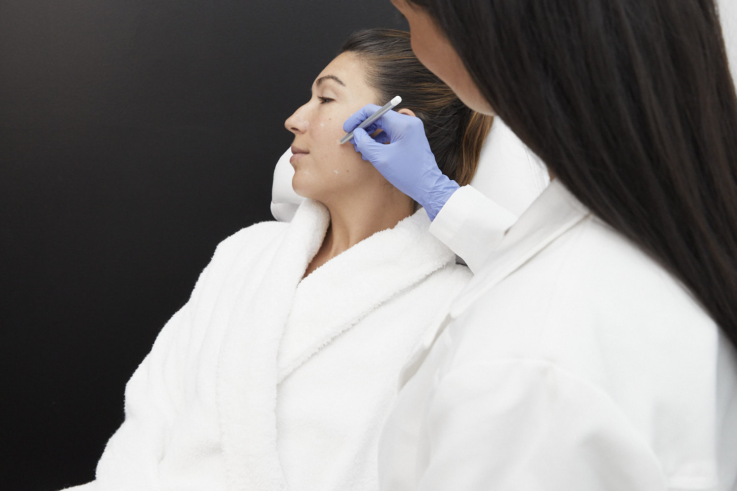 Body Sculpting Clinics medical team of cosmetic physicians, registered nurses, and dermal therapists in clinic setting